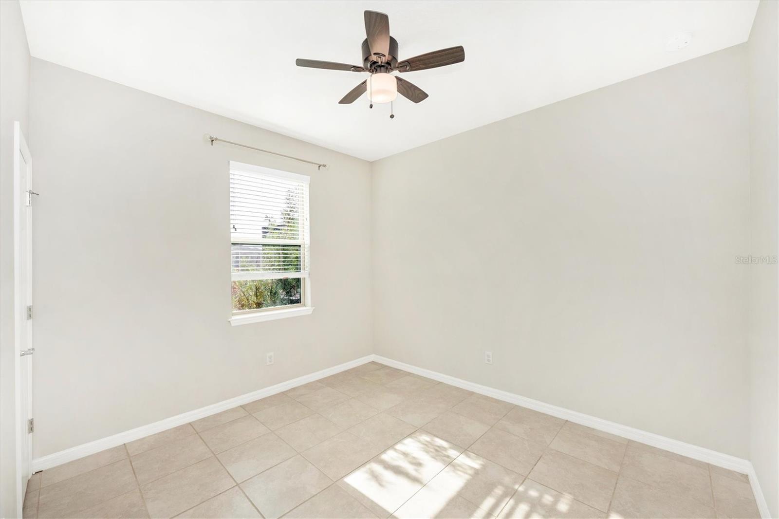 TREVESTA PH IB-1 - Residential Lease