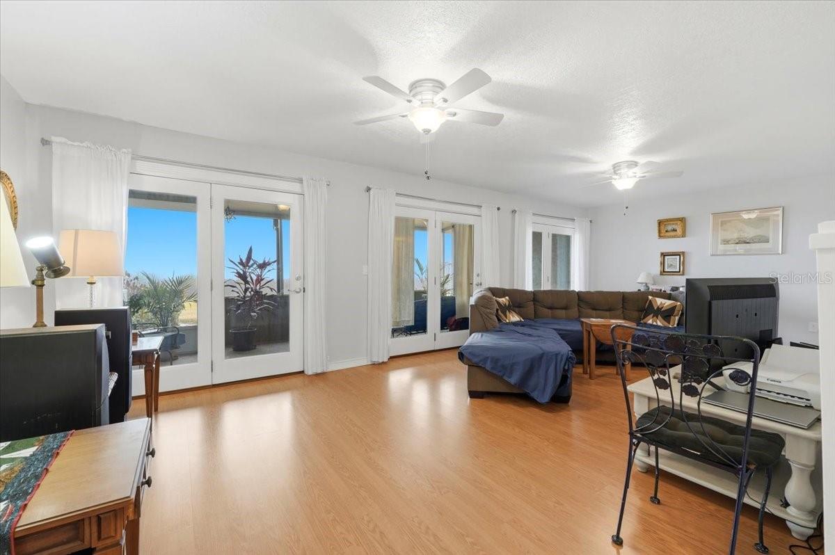 CASA DEL SOL CONDO VILLAGE PH 01 - Residential