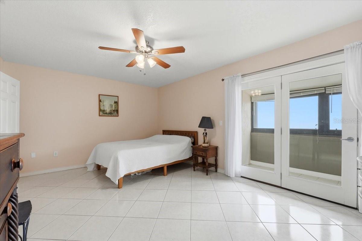 CASA DEL SOL CONDO VILLAGE PH 01 - Residential