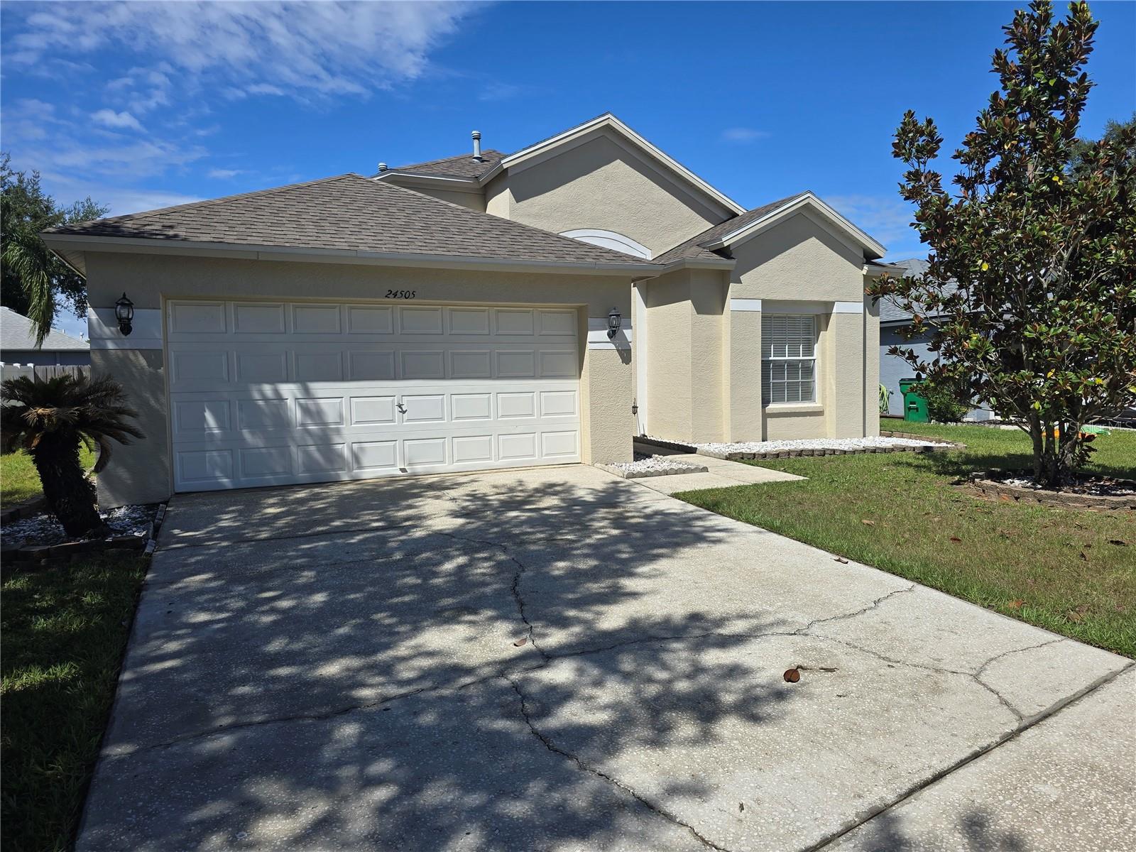 OAK GROVE PH 02 - Residential Lease