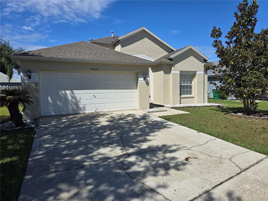 UNFURNISHED ANNUAL RENTAL AVAILABLE NOW, the Homeowners association requires a two year lease. 

This beautiful 3 bedroom, 2 bath, 2 car garage in the Oak Grove Subdivision has a fenced backyard.  Very roomy, with 1810 square feet of living area.  New carpet and Luxury Vinyl just installed.  The Stove, hot water heater, and heat on the HVAC runs on natural gas plumbed to home which saves on power cost. 

 A pet and it's corresponding pet fee MAY POSSIBLY be considered on a case by case basis in advance of applying, however NO vicious breeds or mixes with a vicious breed will be considered by the owners.  Sorry, no smoking is allowed.