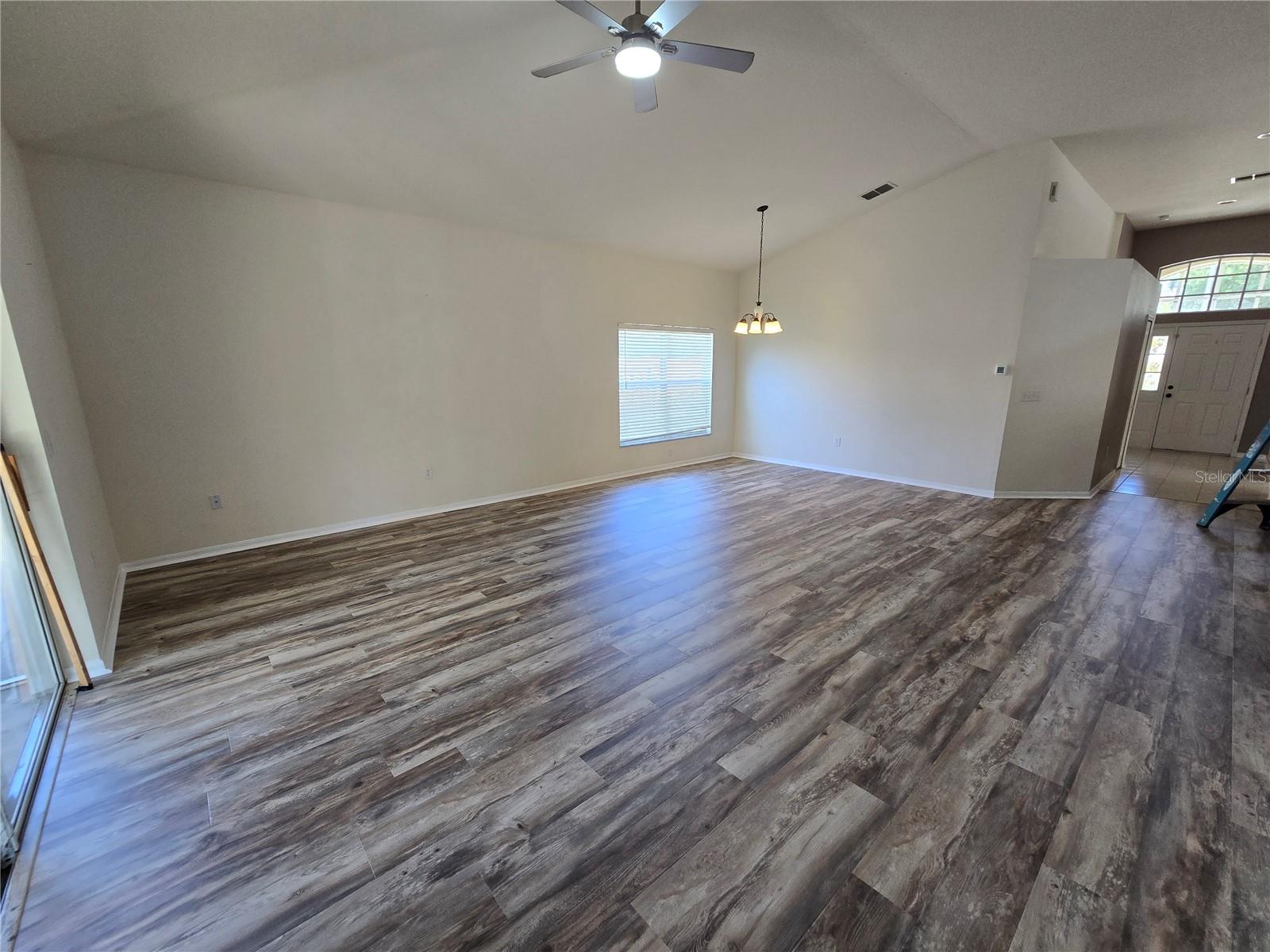 OAK GROVE PH 02 - Residential Lease