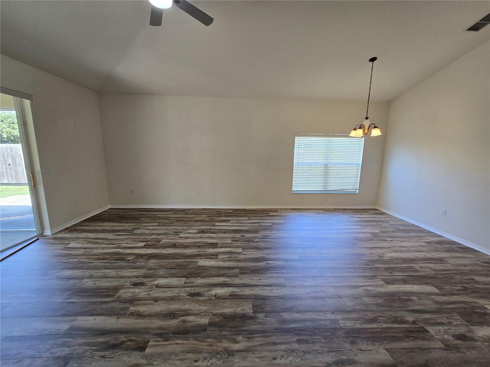 OAK GROVE PH 02 - Residential Lease