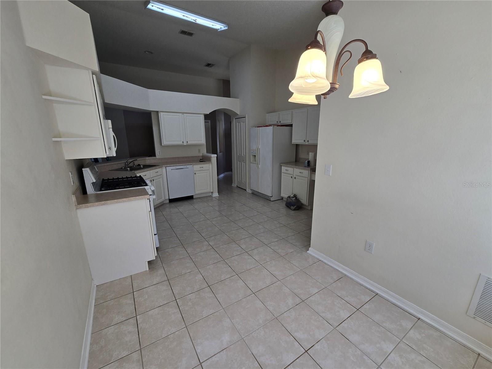 OAK GROVE PH 02 - Residential Lease