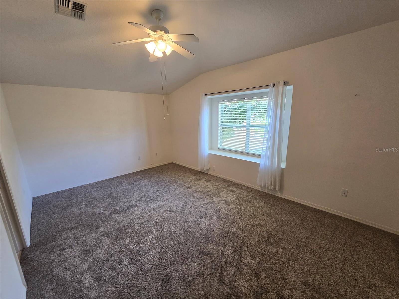 OAK GROVE PH 02 - Residential Lease
