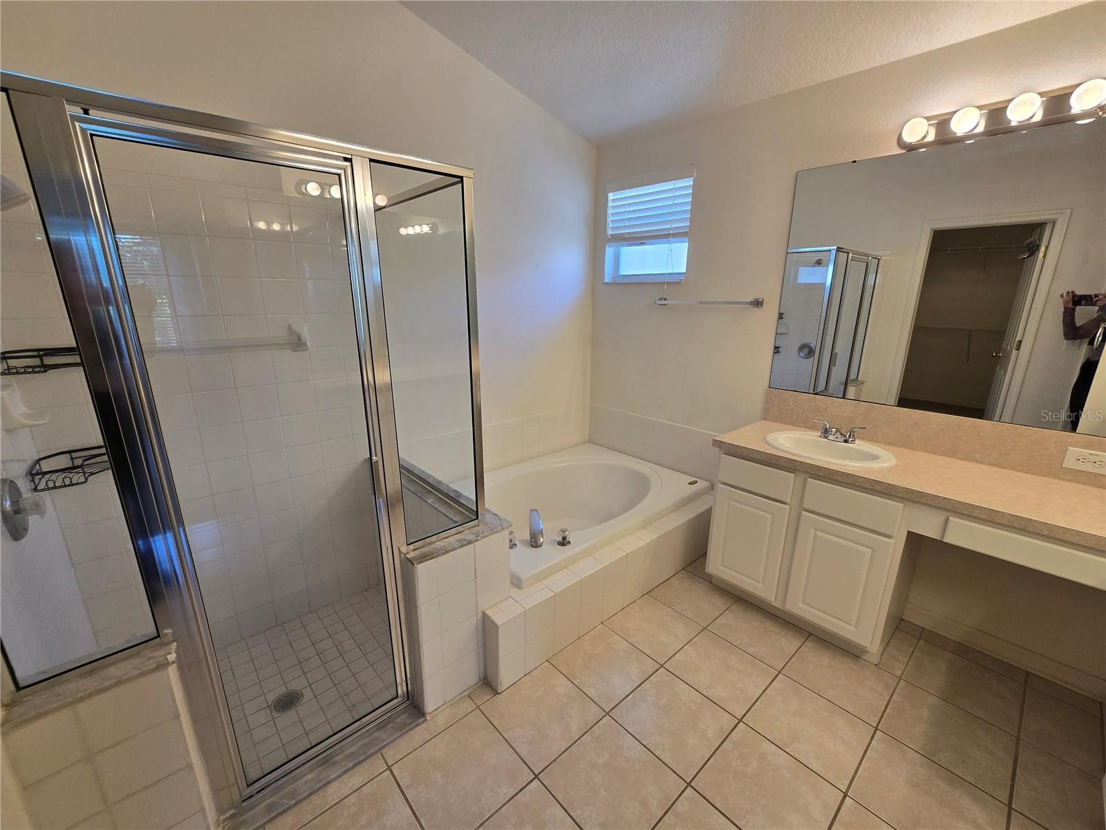 OAK GROVE PH 02 - Residential Lease