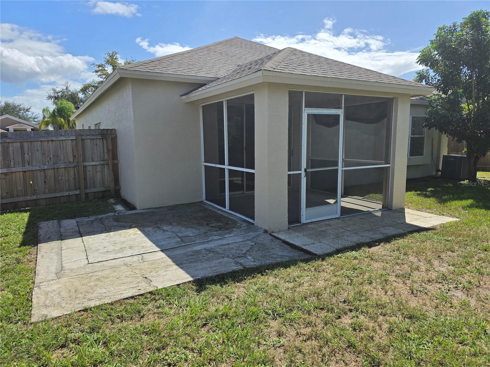 OAK GROVE PH 02 - Residential Lease