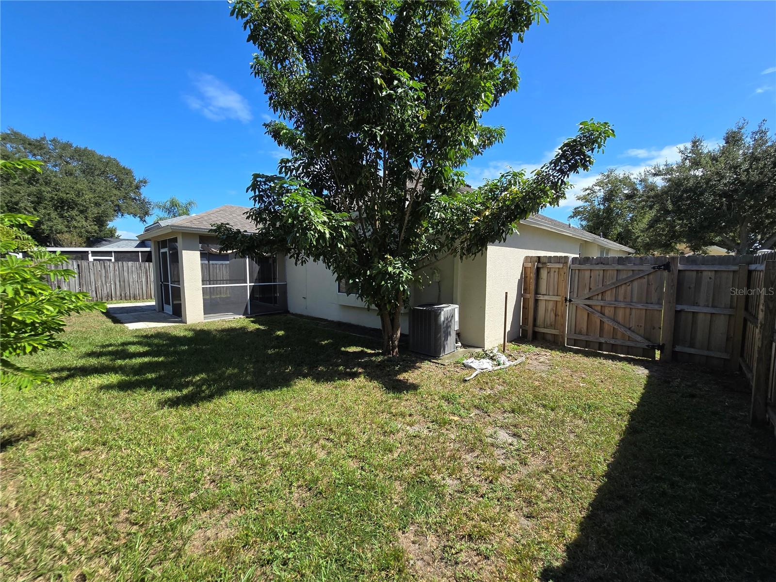 OAK GROVE PH 02 - Residential Lease