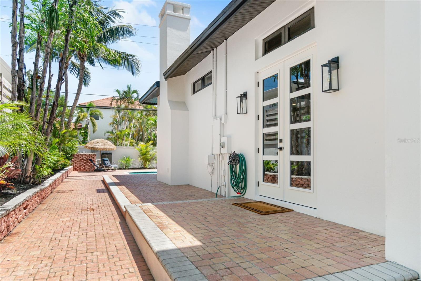 SIESTA REV OF - Residential