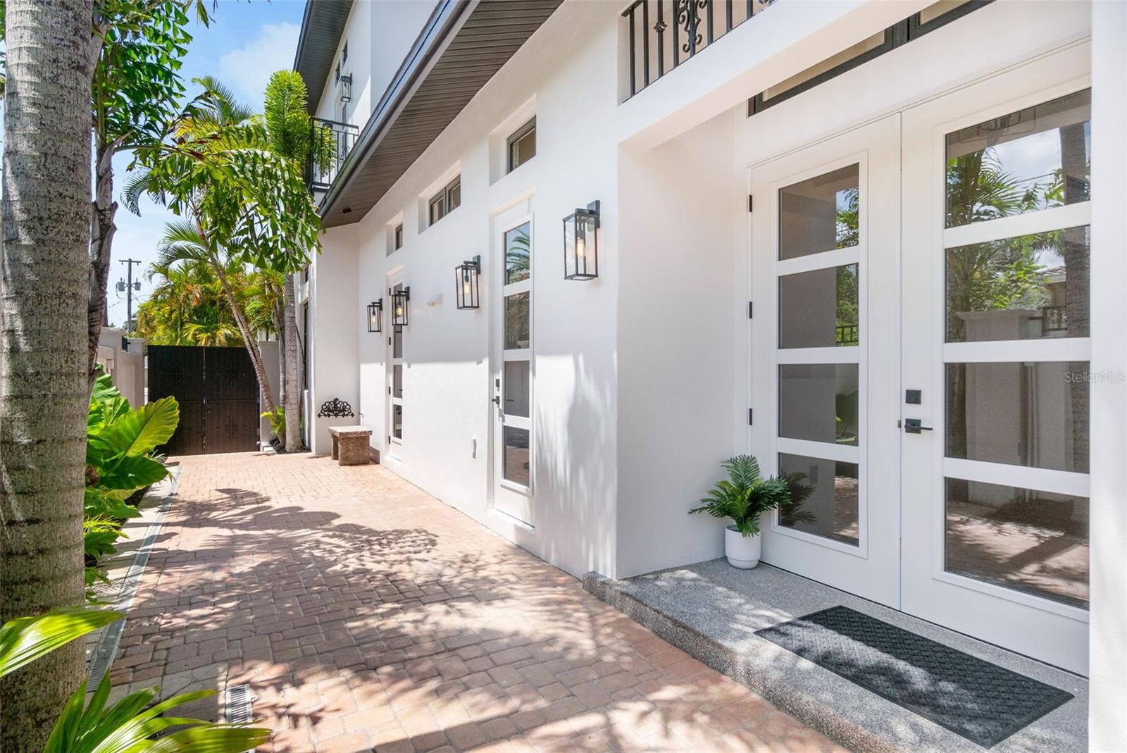 SIESTA REV OF - Residential