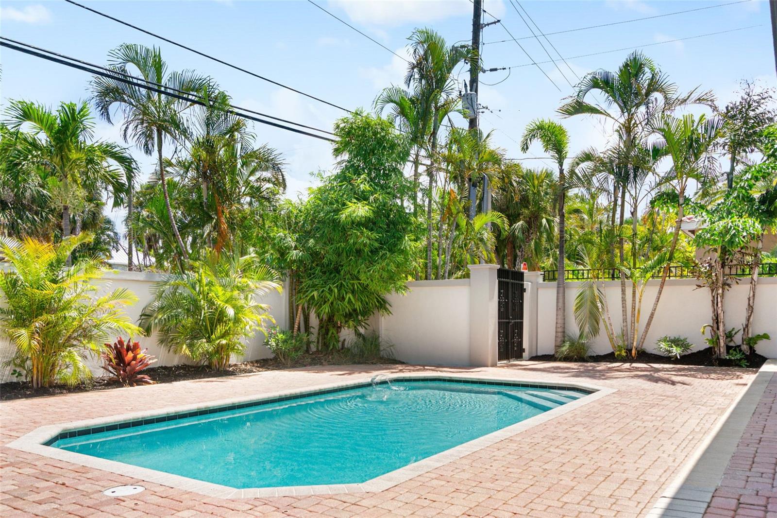 SIESTA REV OF - Residential