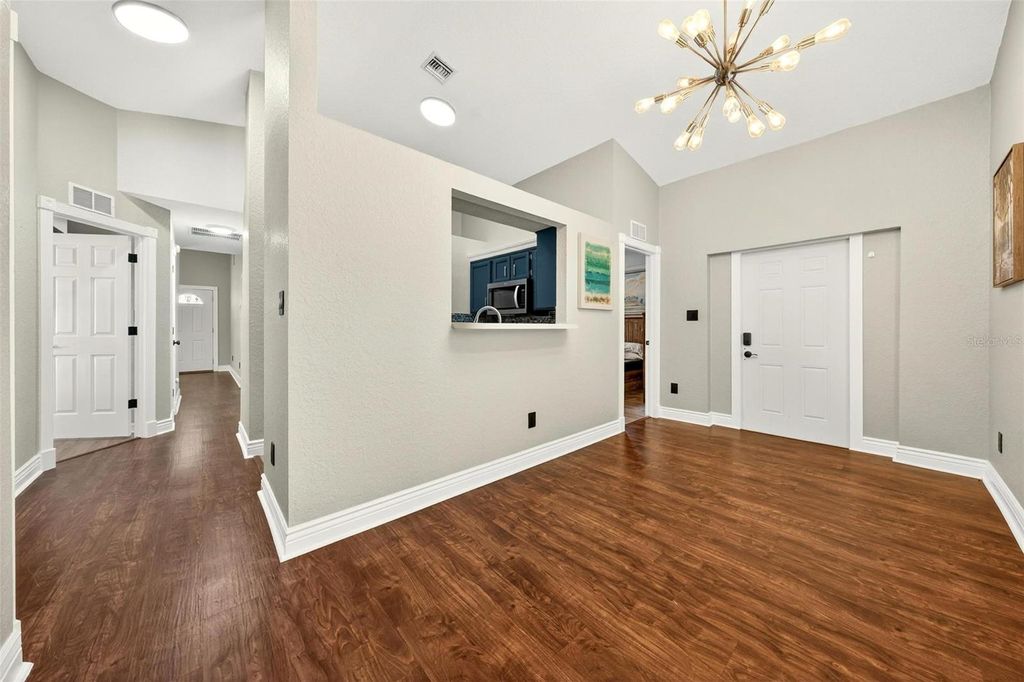 Photo of 913 Powell Street, Wildwood, FL 34785 (MLS # G5103565)