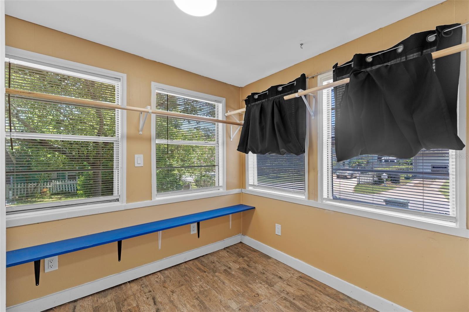 HIGHLAND PARK - Residential Lease