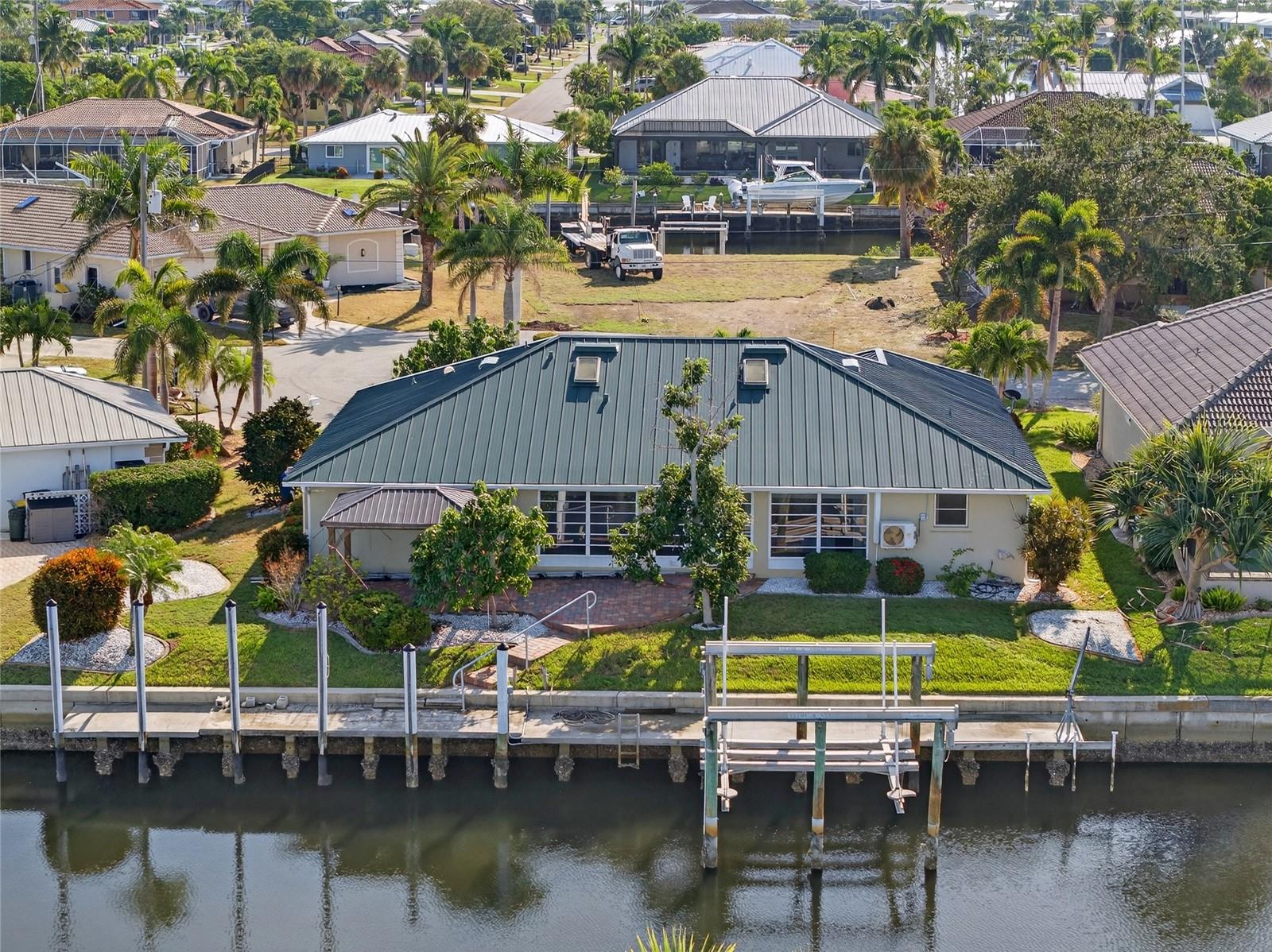 PUNTA GORDA ISLES SEC 04 - Residential