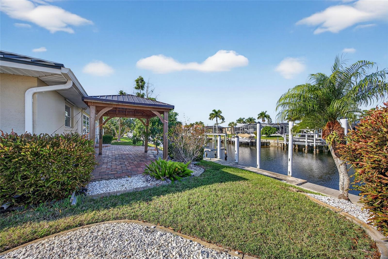 PUNTA GORDA ISLES SEC 04 - Residential