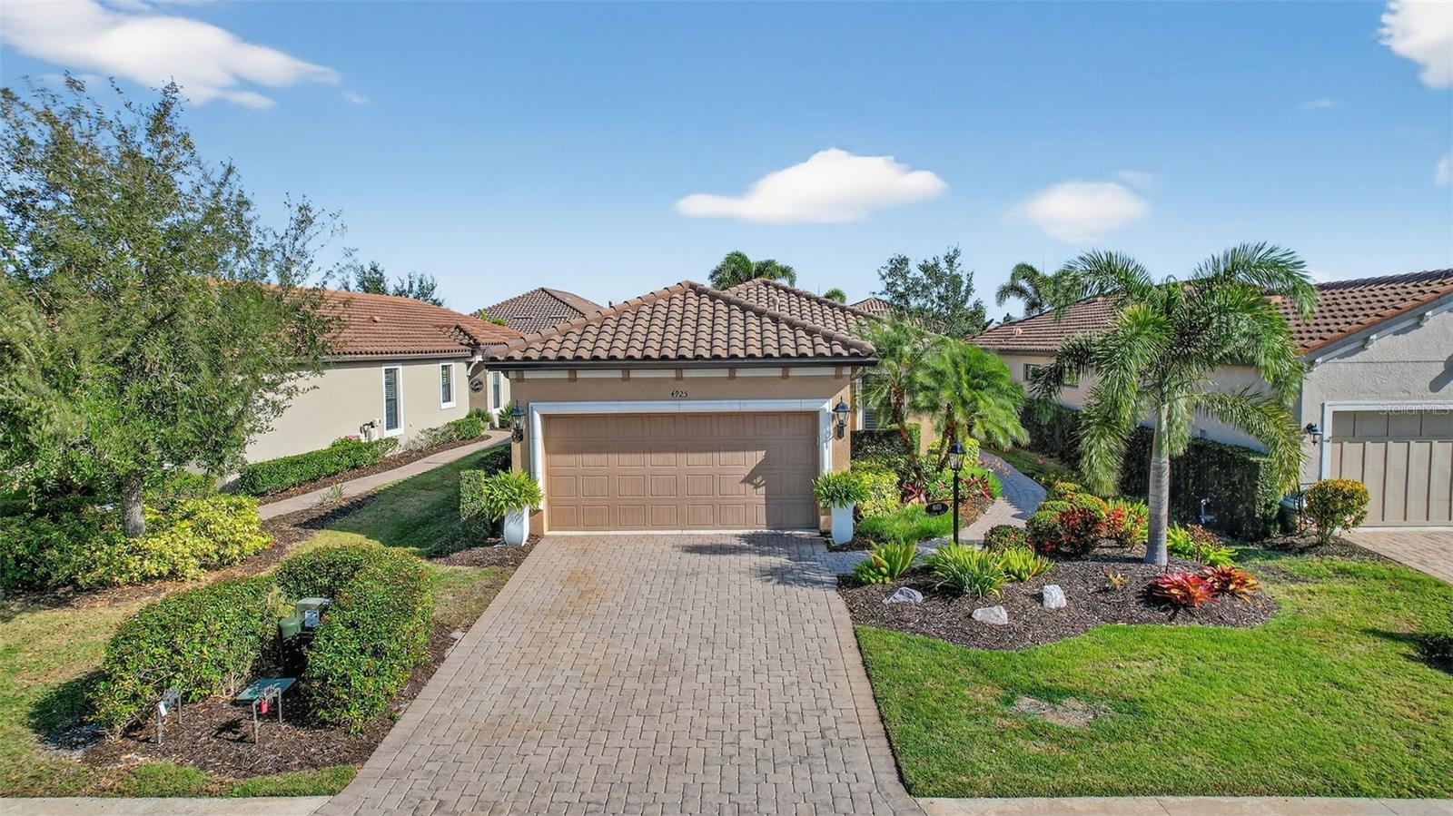 ESPLANADE PH III A,B,C,D,J&PART OF F - Residential