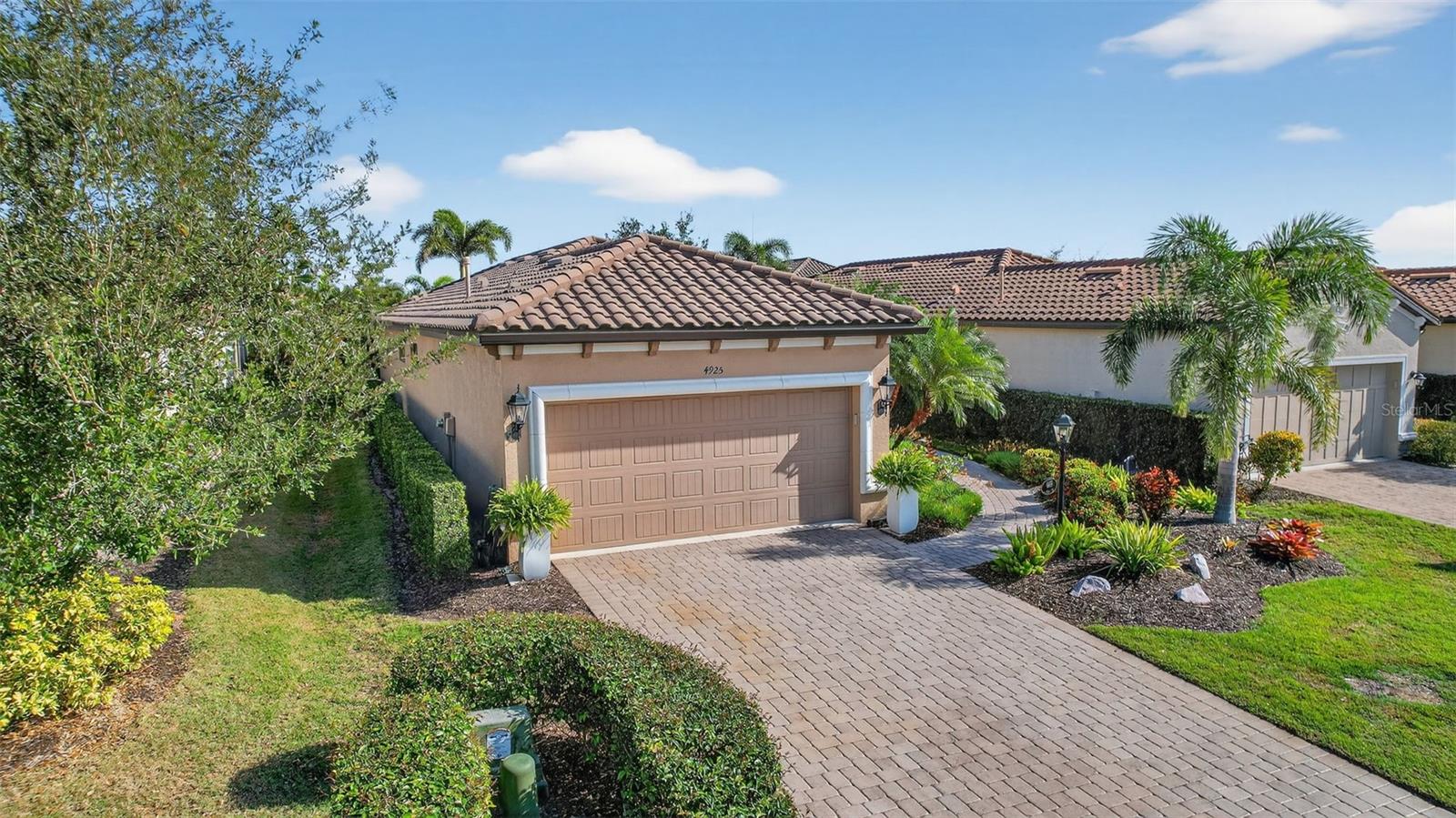 ESPLANADE PH III A,B,C,D,J&PART OF F - Residential