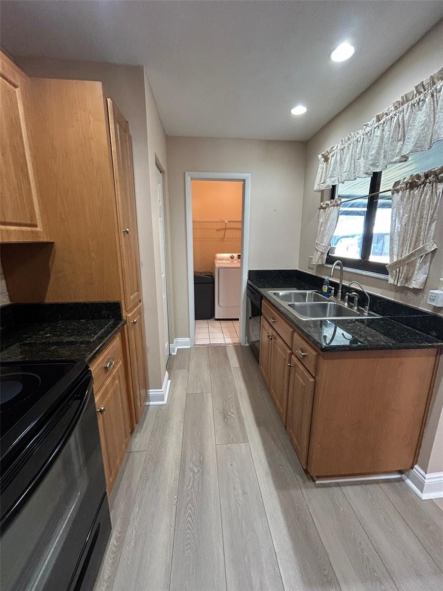 HAMPTON PARK TWNHMS UN 1 - Residential