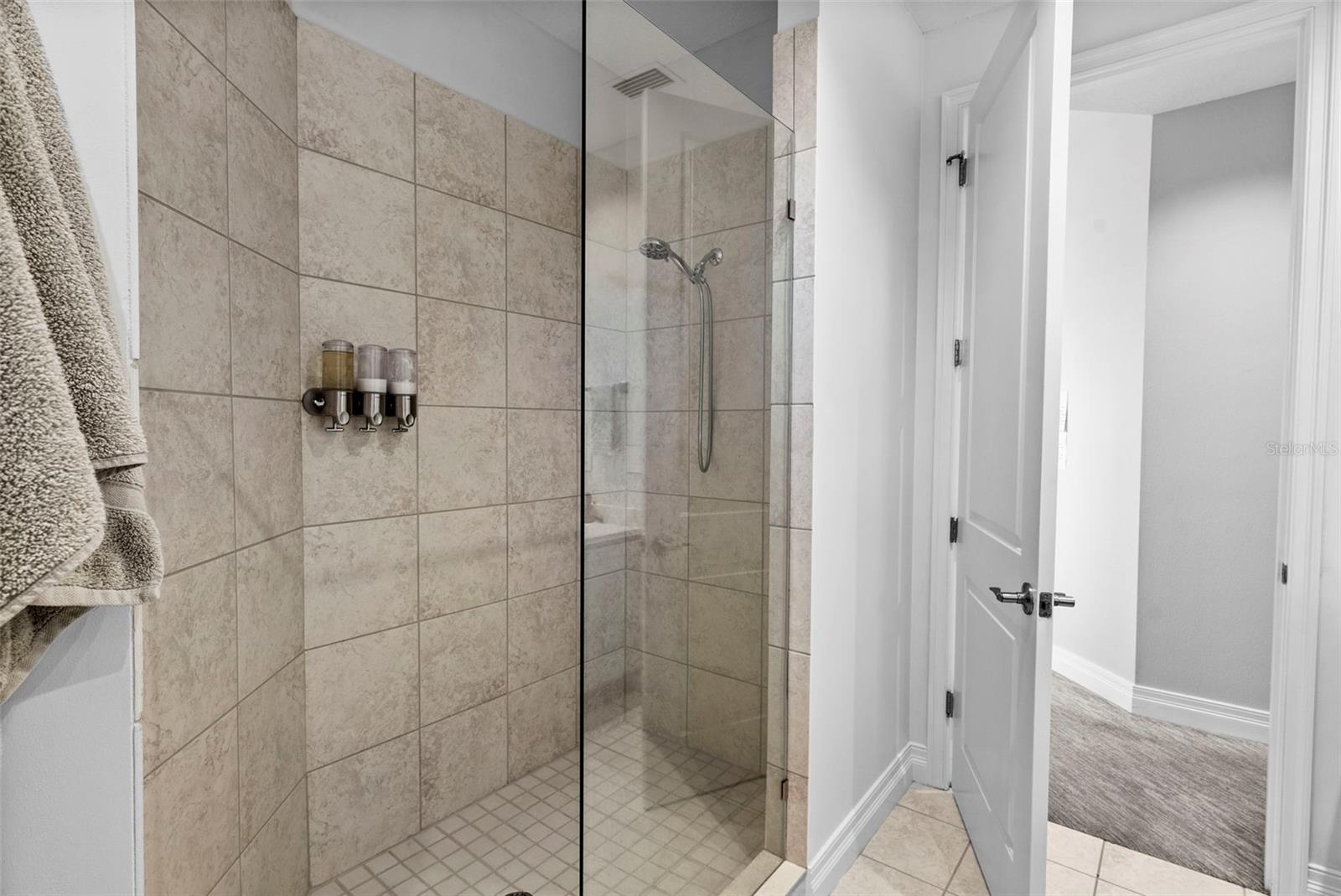 TOWERS OF CHANNELSIDE CONDOMIN - Residential Lease