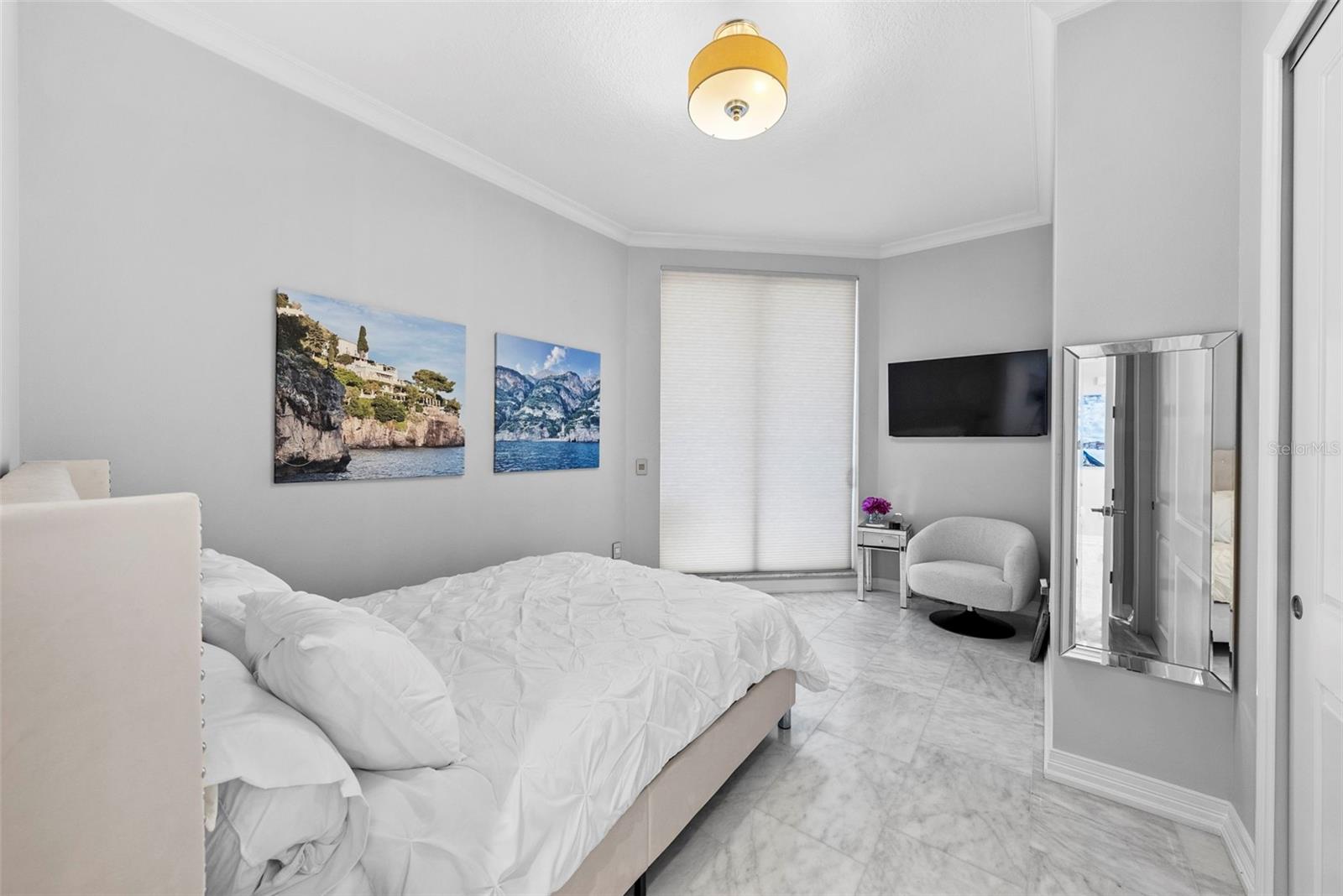 TOWERS OF CHANNELSIDE CONDOMIN - Residential Lease