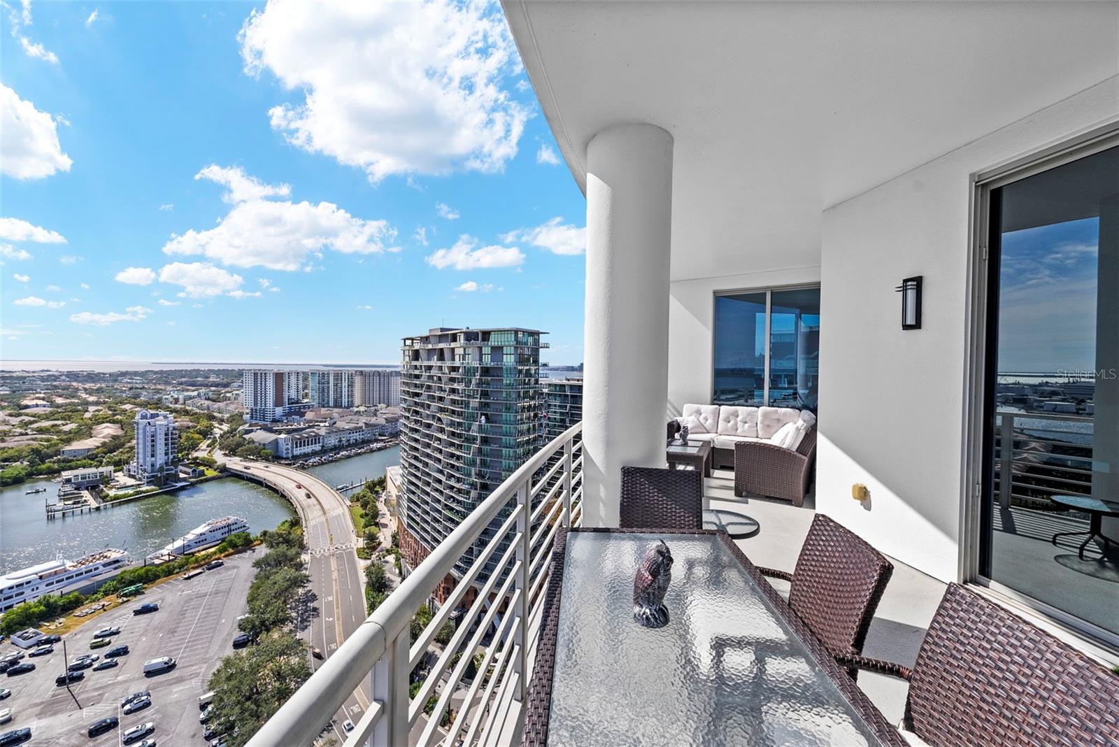 TOWERS OF CHANNELSIDE CONDOMIN - Residential Lease