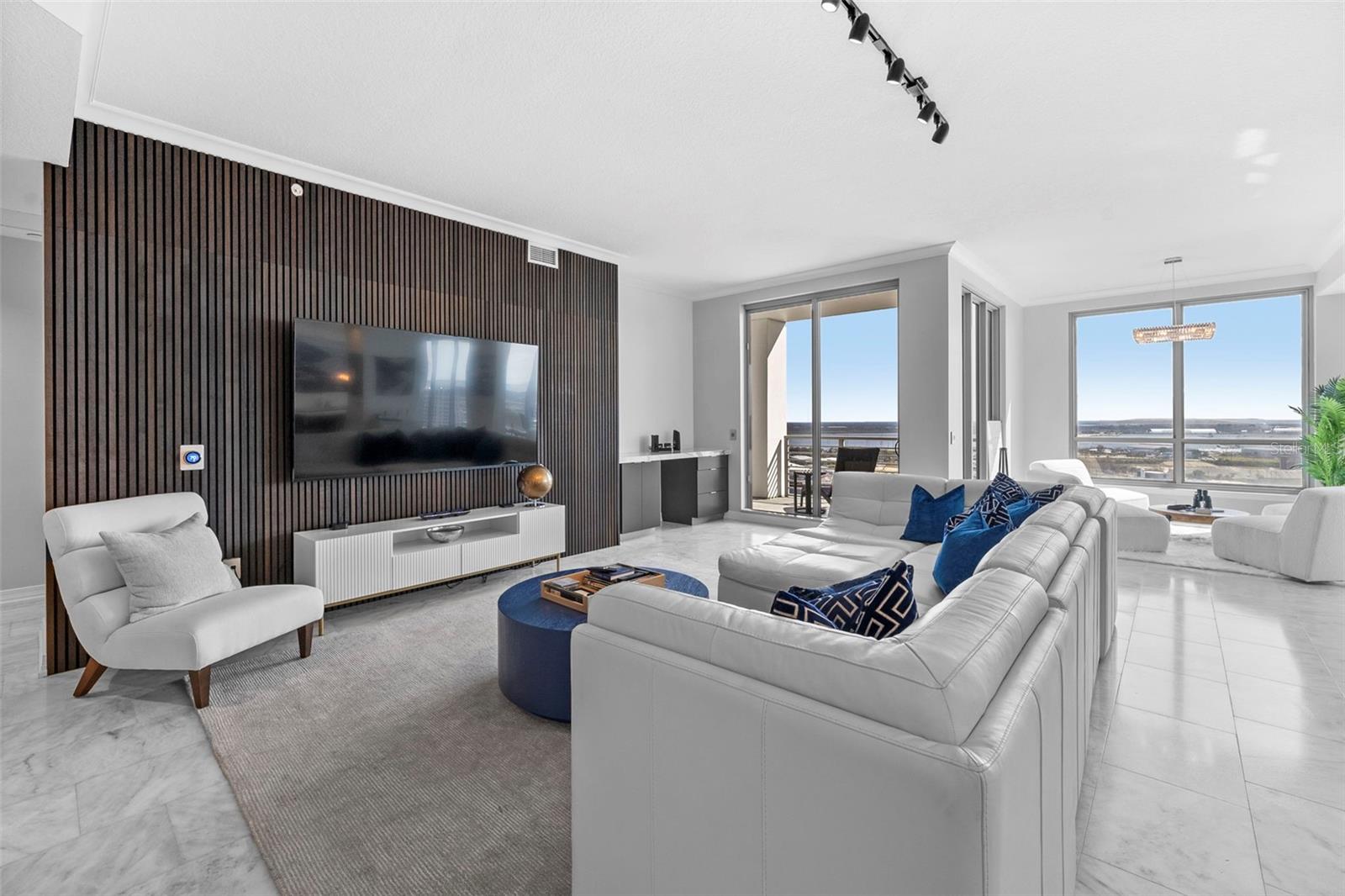 TOWERS OF CHANNELSIDE CONDOMIN - Residential Lease