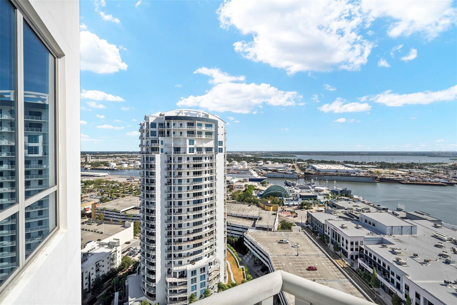 TOWERS OF CHANNELSIDE CONDOMIN - Residential Lease