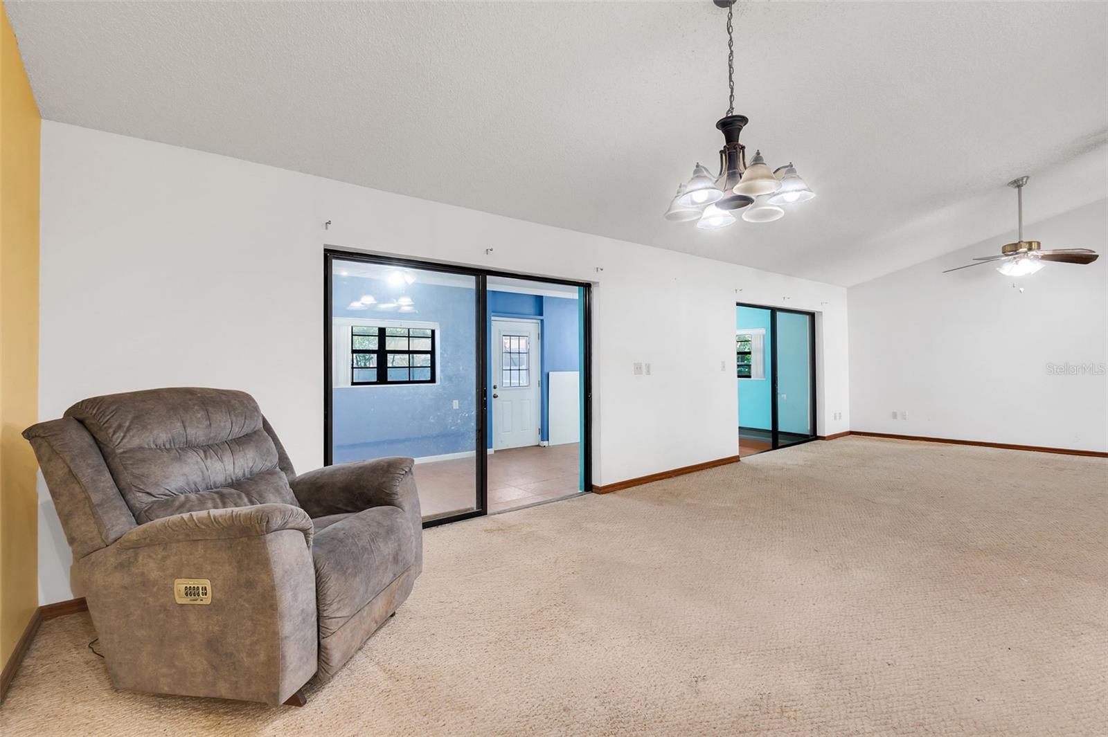 LORRAINE ESTATES UNIT 1 - Residential