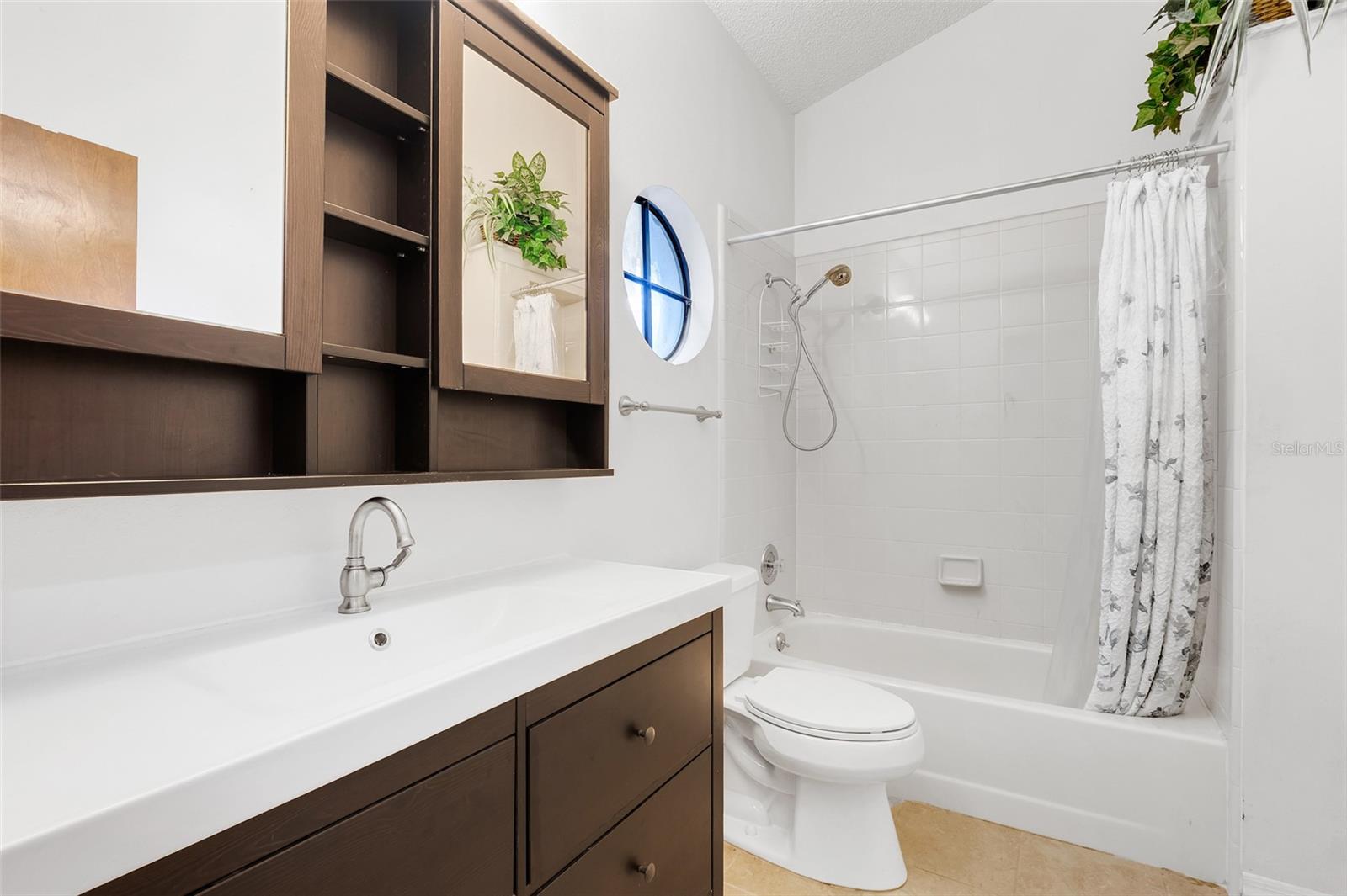 LORRAINE ESTATES UNIT 1 - Residential