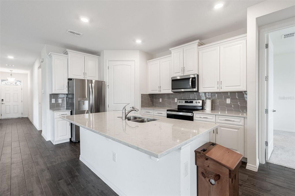 Photo of 17615 Blazing Star Circle, Clermont, FL 34714 (MLS # G5108981)