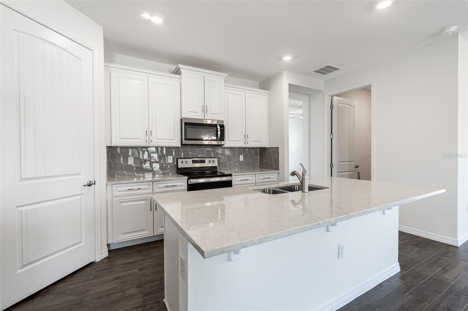 PALMS AT SERENOA - Residential