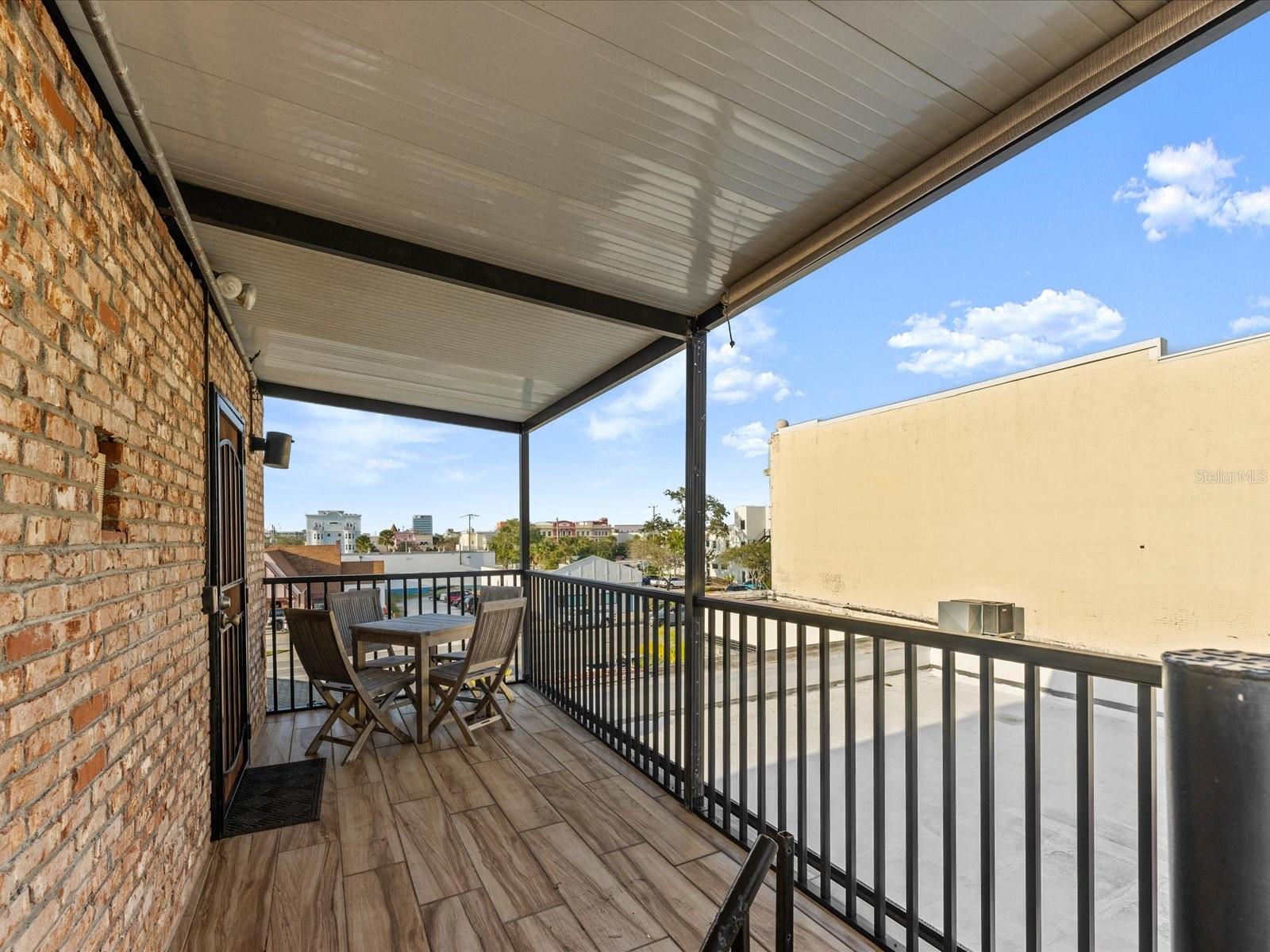 BALCOM IN BLK 04 DAYTONA - Residential