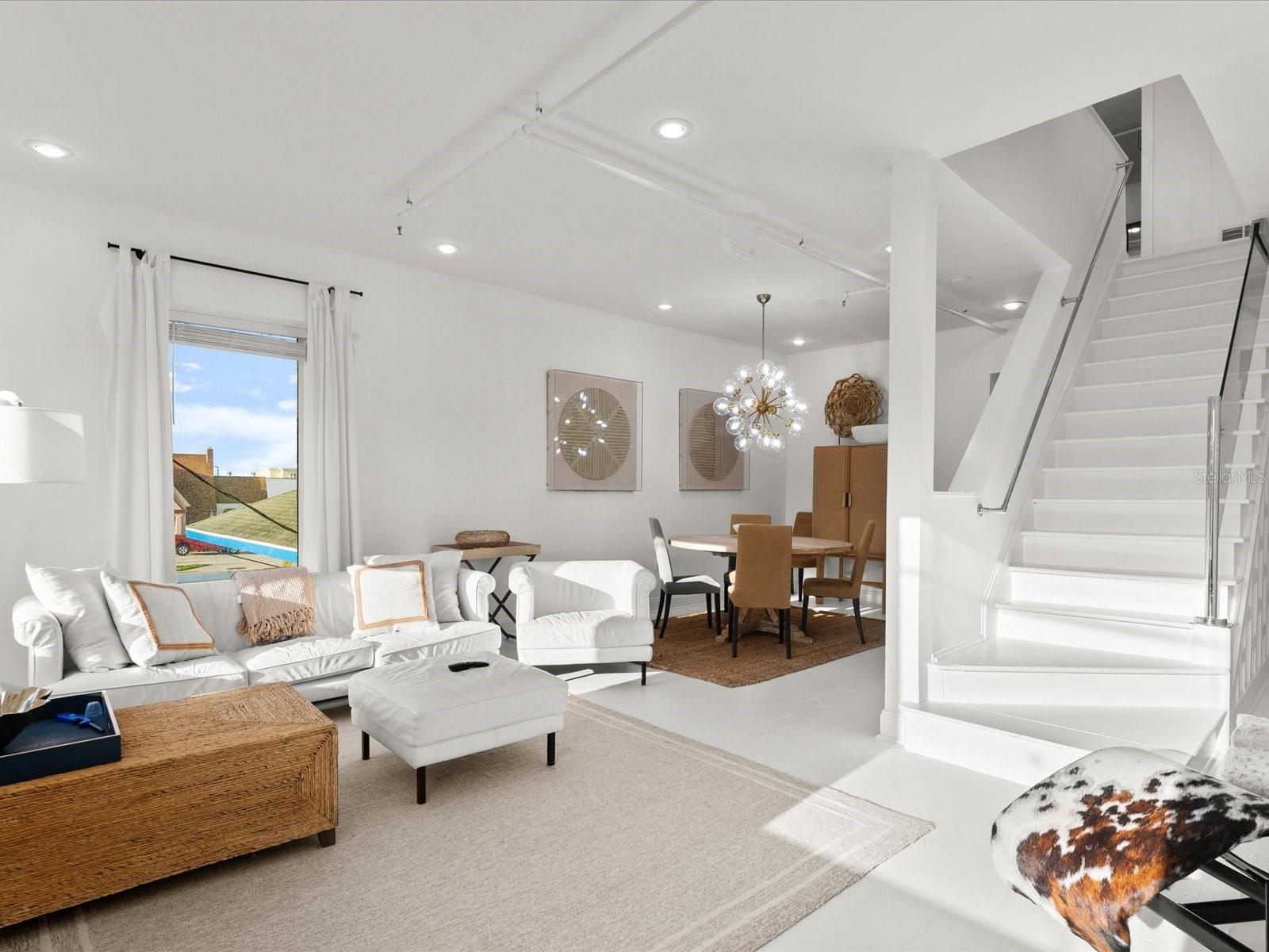 BALCOM IN BLK 04 DAYTONA - Residential