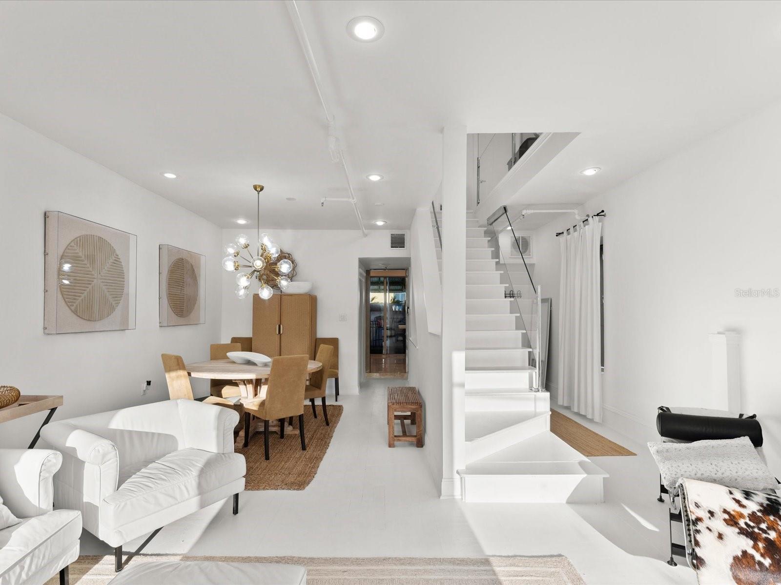 BALCOM IN BLK 04 DAYTONA - Residential