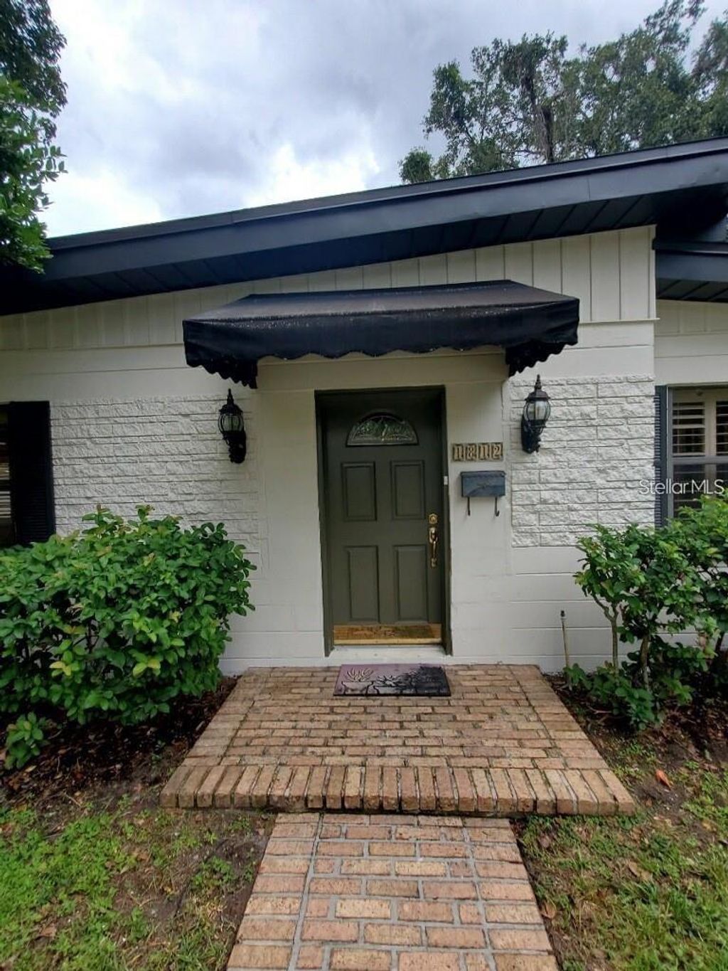 Photo of 1812 Pineview Circle, Winter Park, FL 32792 (MLS # O6379940)