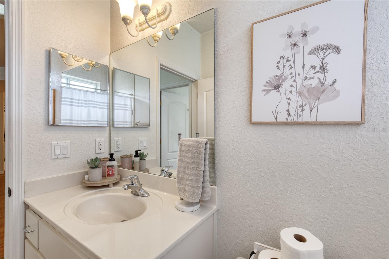 ORMOND LAKES UNIT 11 - Residential
