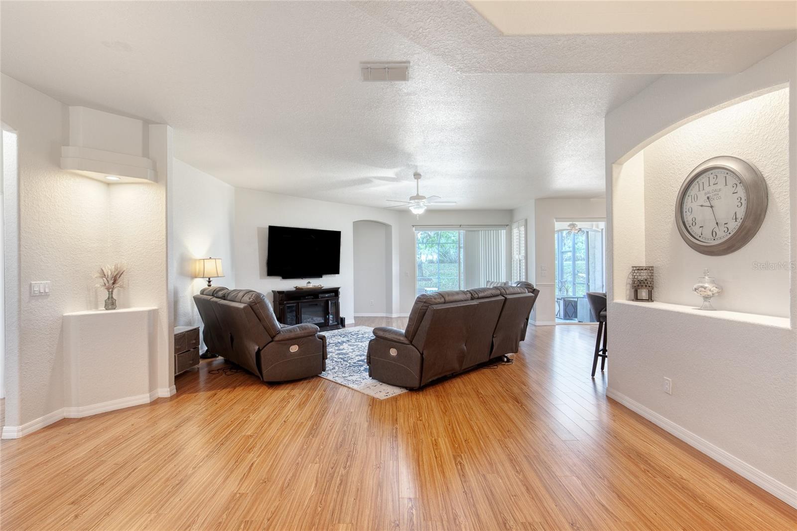 ORMOND LAKES UNIT 11 - Residential