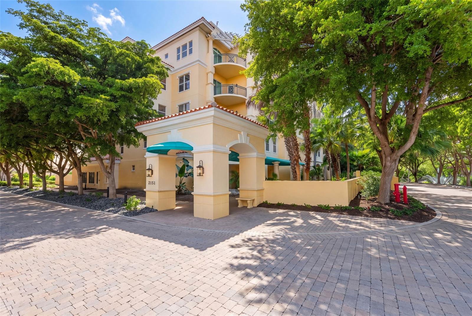 2151 GULF OF MEXICO DRIVE 4