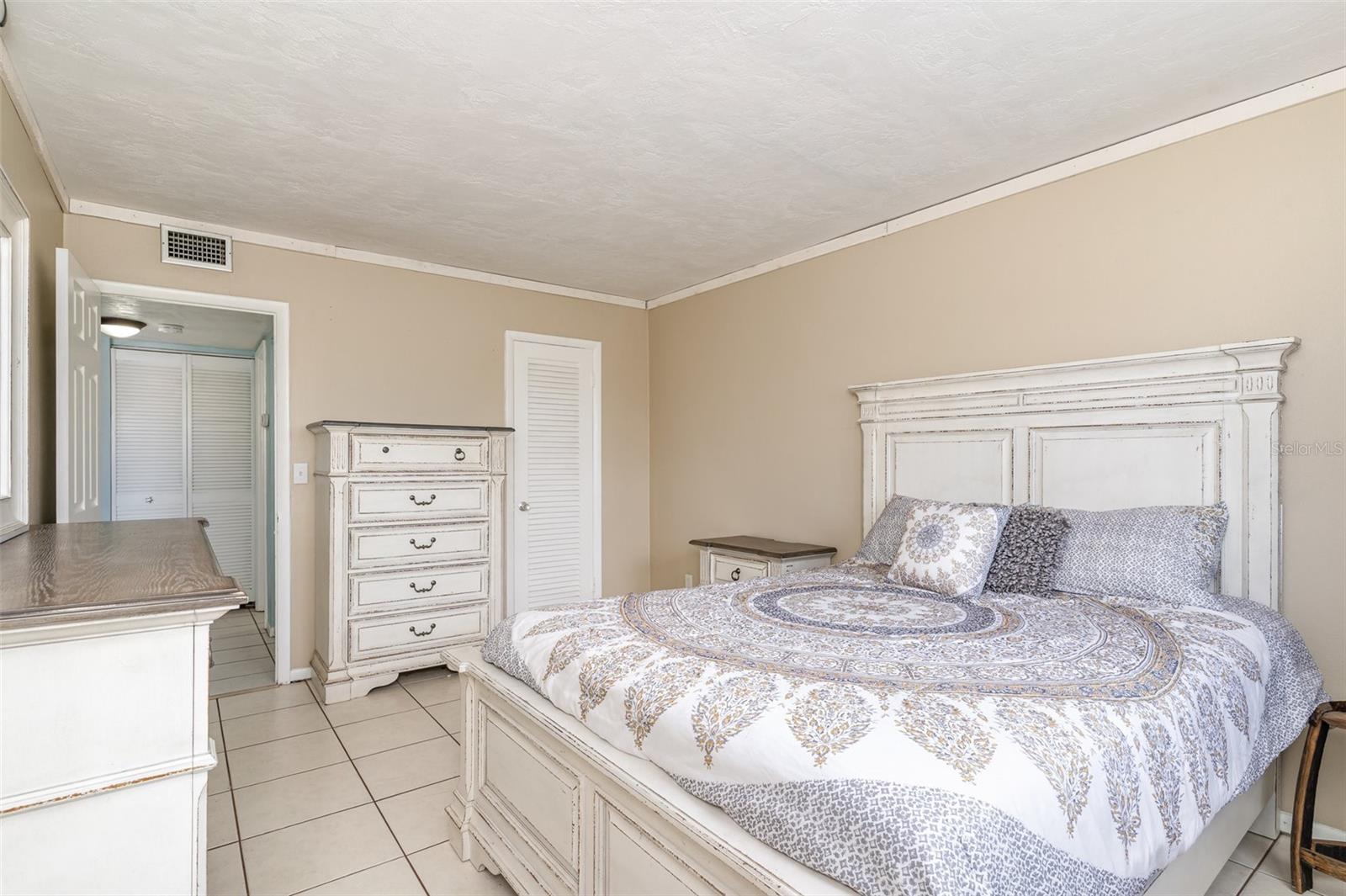 COLUMBIAD PLAZA SUB - Residential