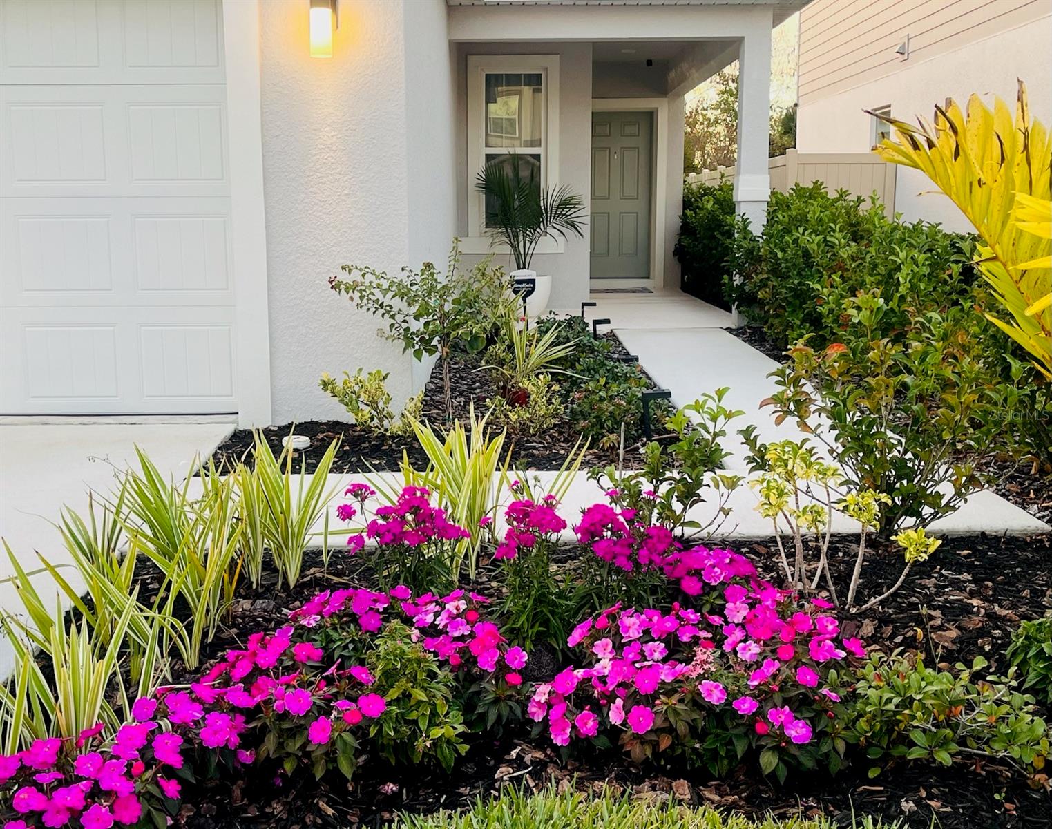 1174 GRAND HAMMOCK COURT