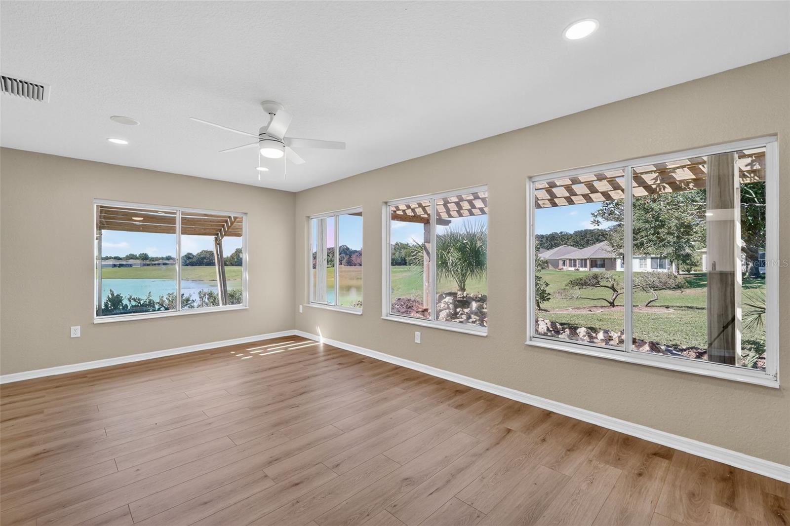 SPRUCE CREEK COUNTRY CLUB ECHO GLEN PH 01 - Residential Lease