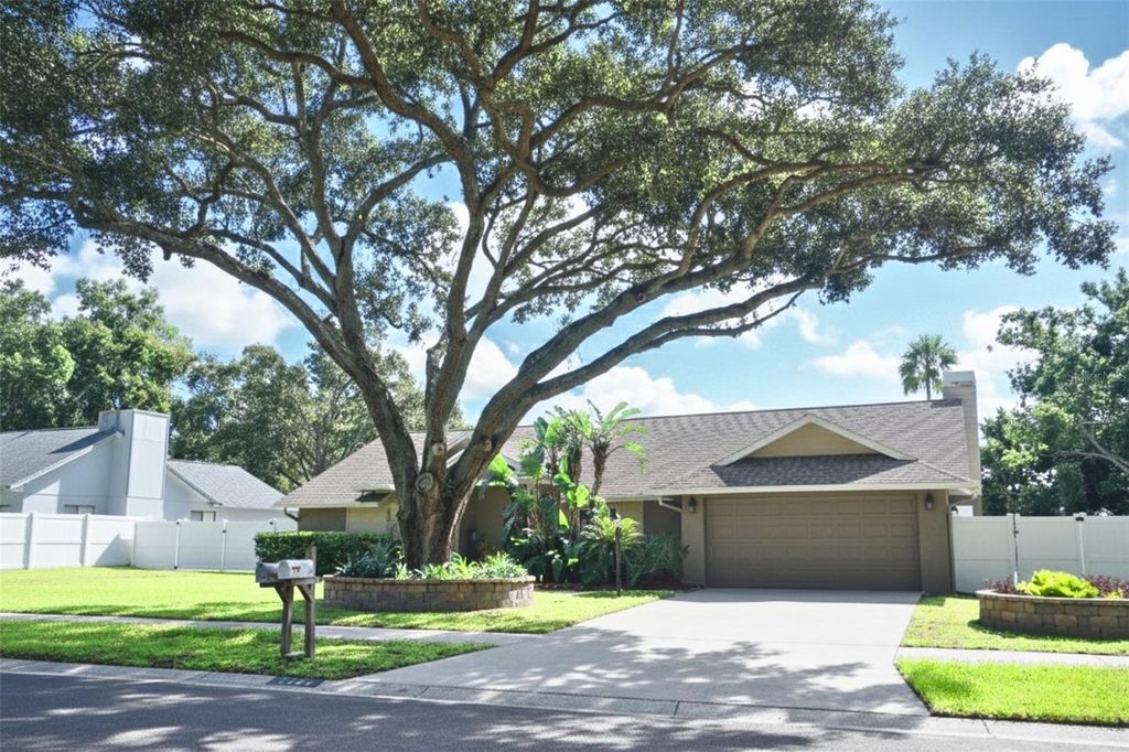 Photo of 3044 Avalon Terrace Drive, Valrico, FL 33596 (MLS # TB8424786)