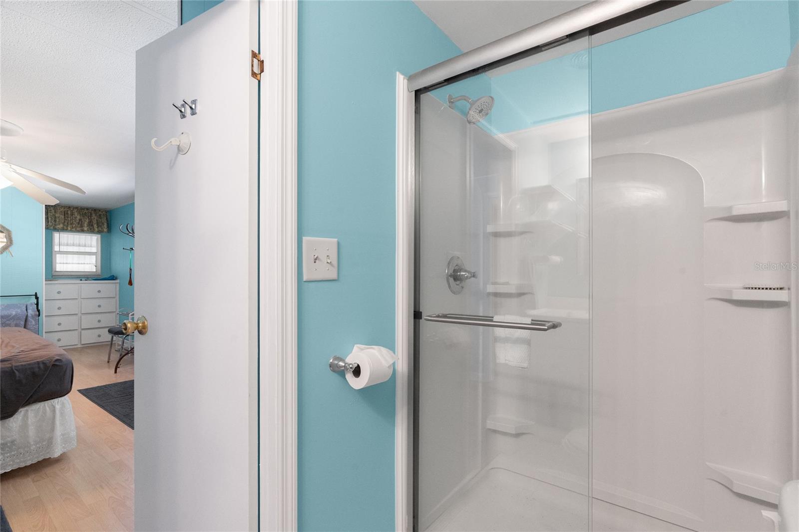 OAKWOOD MANOR - Residential