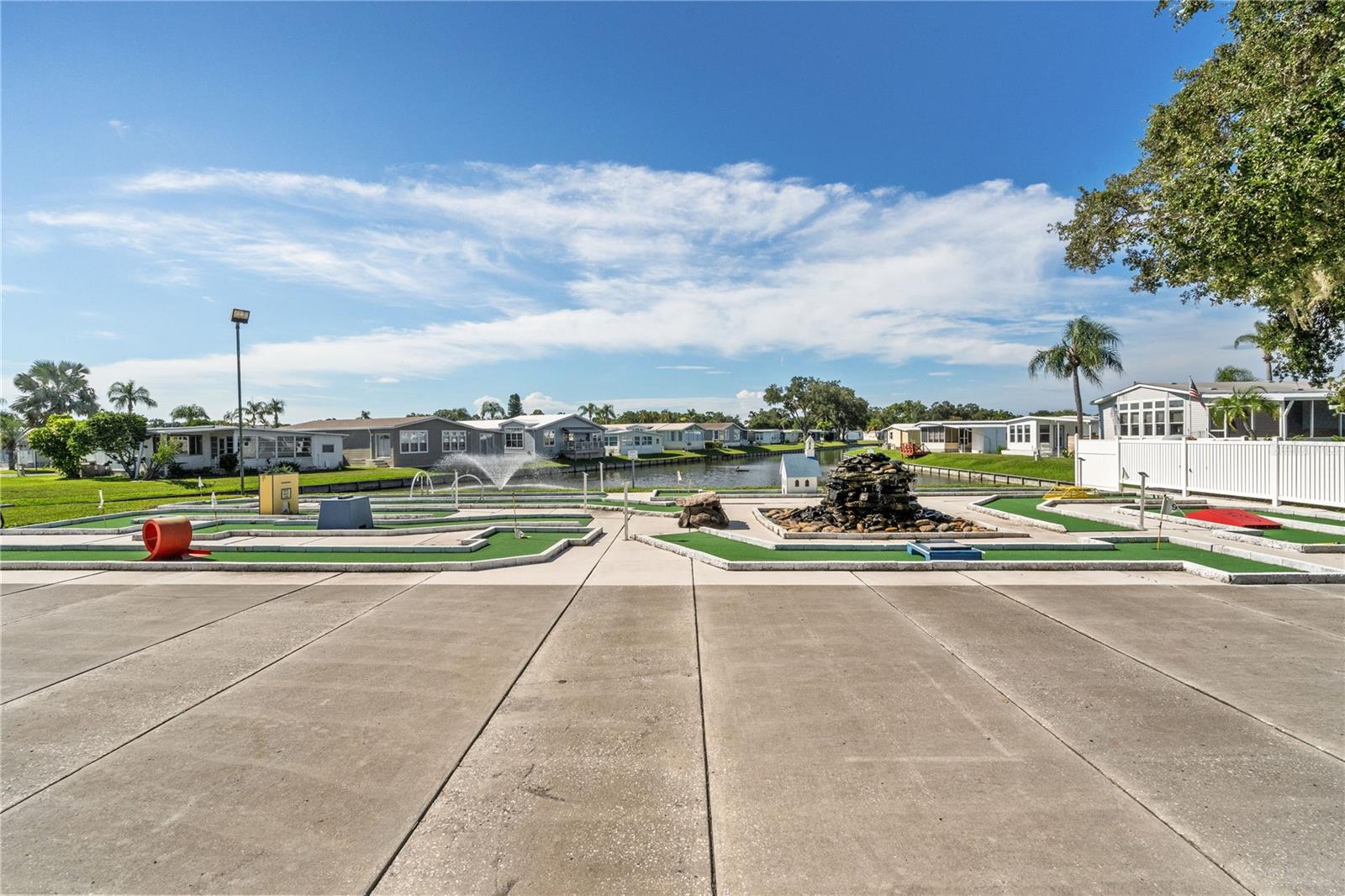 OAKWOOD MANOR - Residential