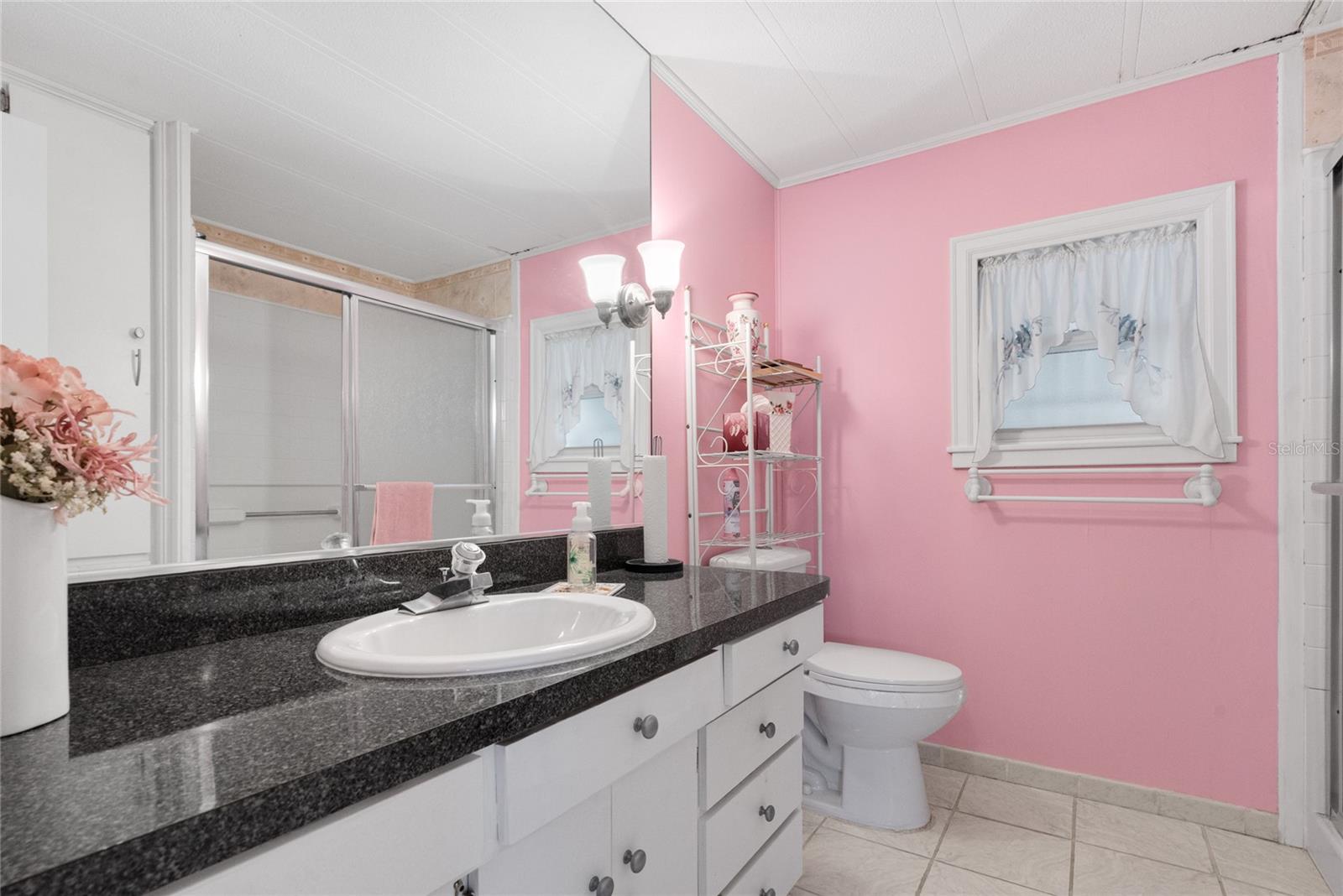 OAKWOOD MANOR - Residential