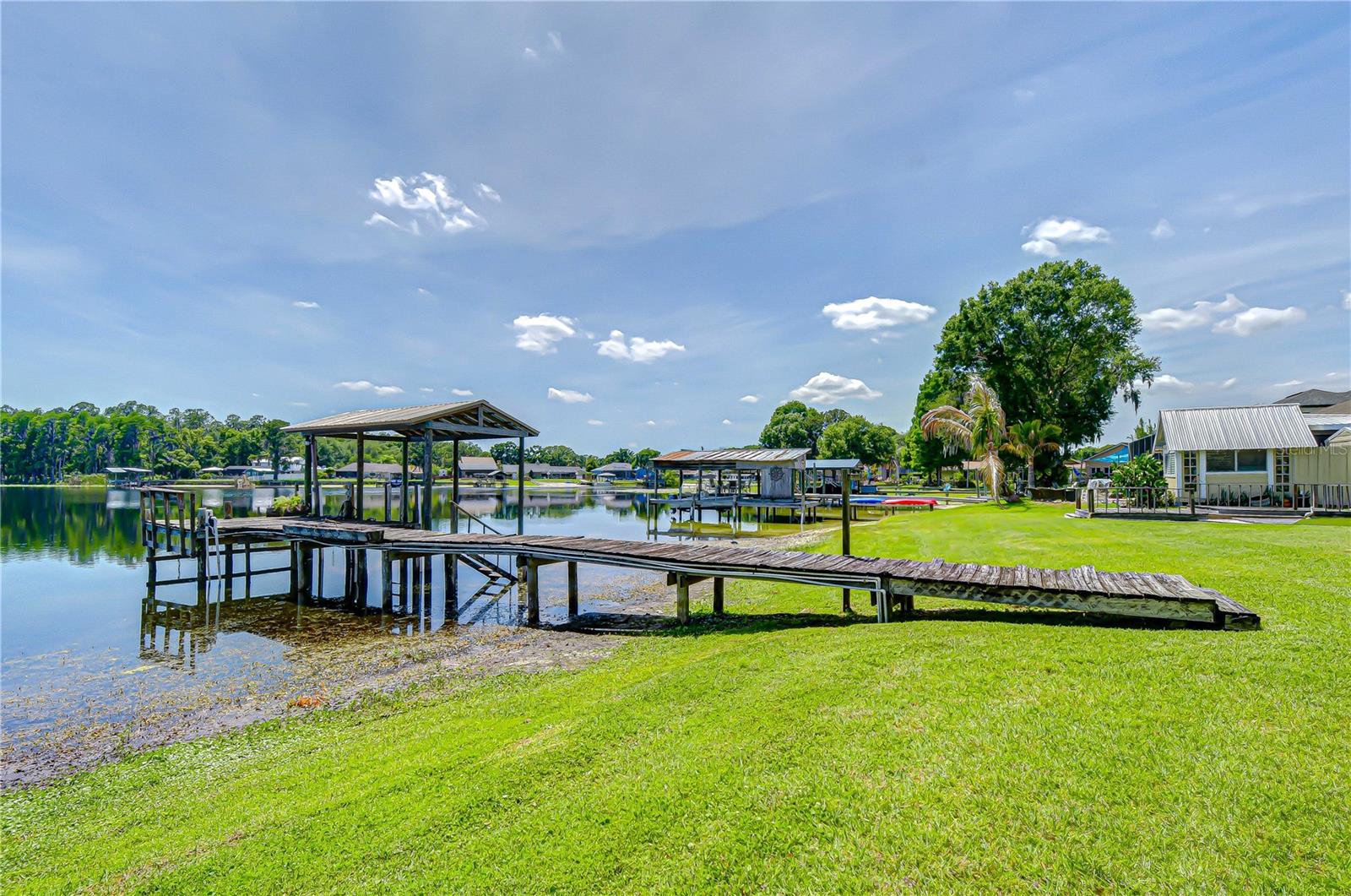 LAKE PADGETT ESTATES - Residential