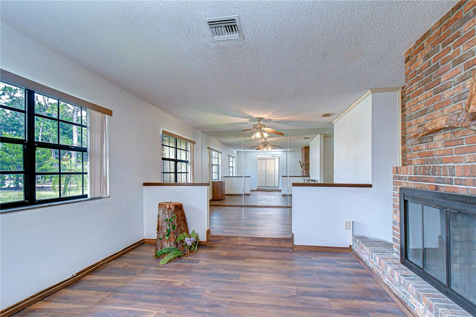 LAKE PADGETT ESTATES - Residential