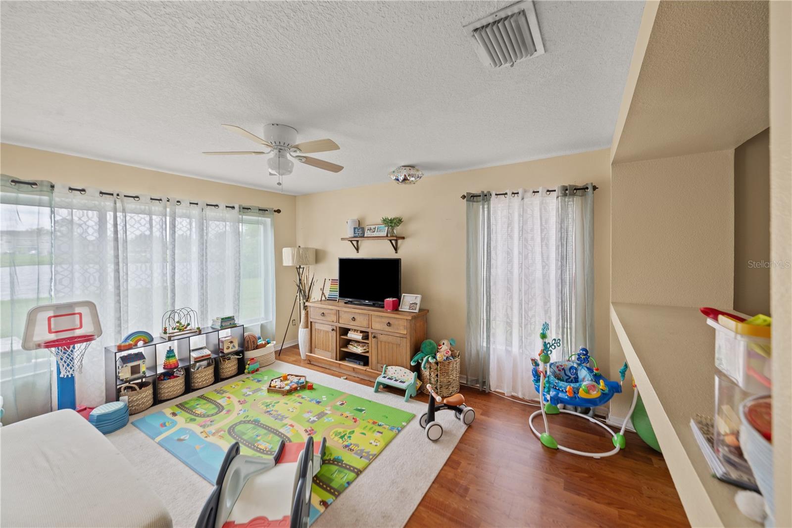 NEW RIVER LAKES VILLAGES B2 & D - Residential