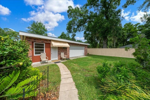 Tiny photo for 2300 SE 38th Court, Ocala, FL 34471 (MLS # OM726151)