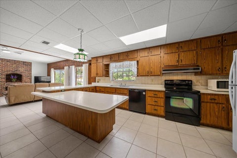 Tiny photo for 2300 SE 38th Court, Ocala, FL 34471 (MLS # OM726151)